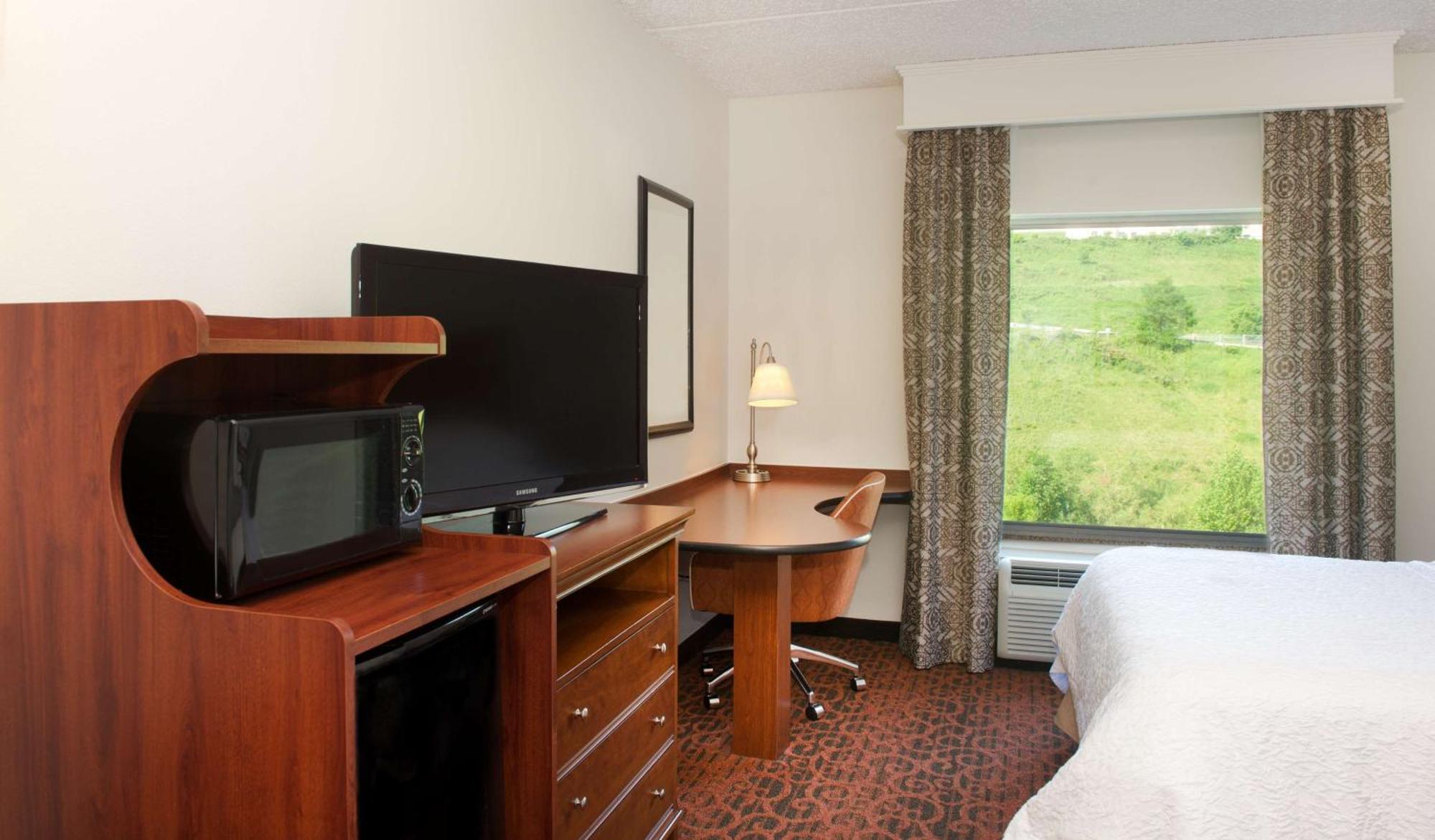 Hampton Inn & Suites Pittsburgh-Meadow Lands Вашингтон Екстер'єр фото