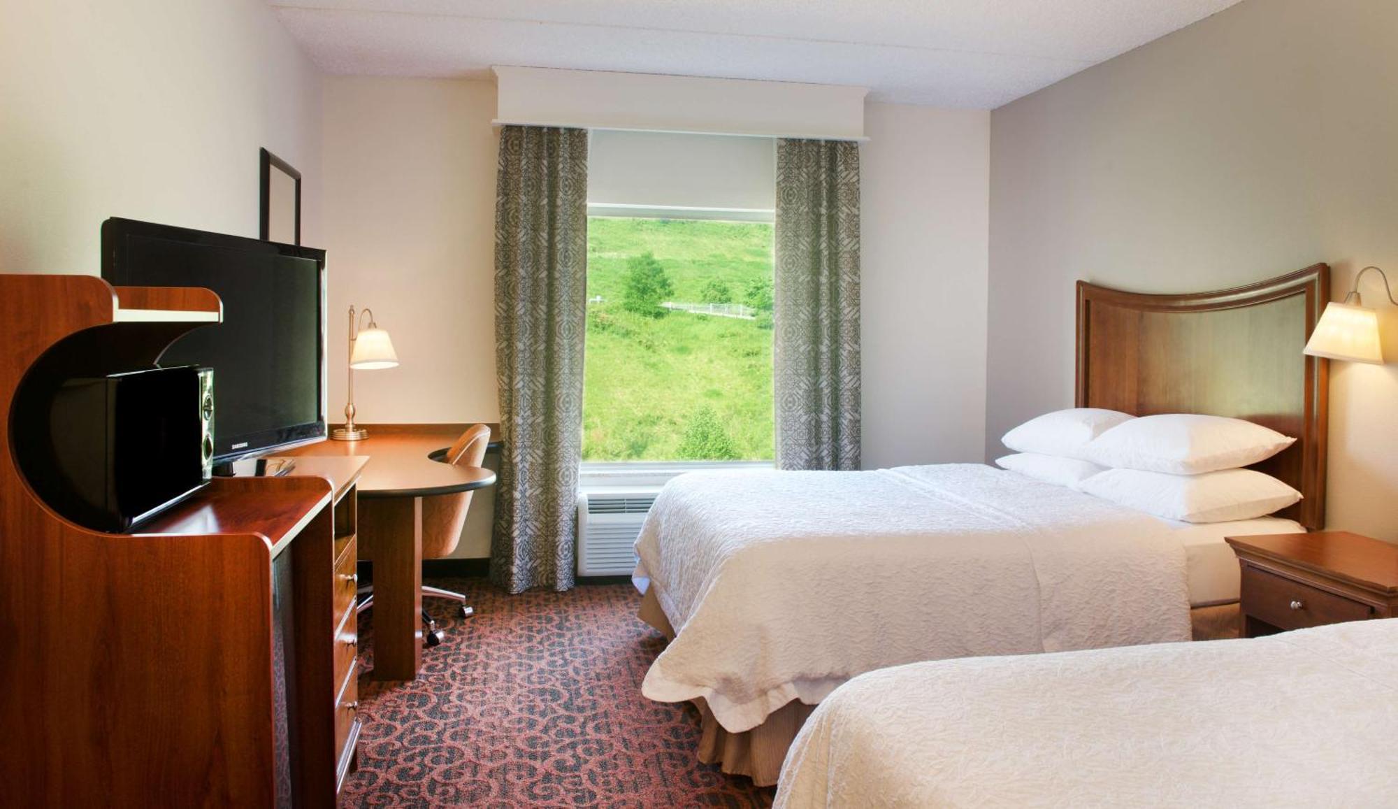 Hampton Inn & Suites Pittsburgh-Meadow Lands Вашингтон Екстер'єр фото